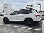 Used 2024 Volkswagen Atlas 2.0T SE W/TECHNOLOGY FWD in DAVIE, FLORIDA (Photo 4)