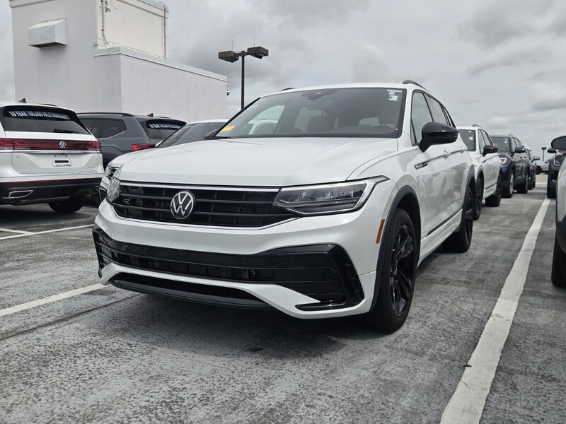 Used 2024 Volkswagen Tiguan 2.0T SE R-LINE BLACK FWD in DAVIE, FLORIDA