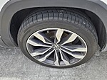 Used 2022 Volkswagen Atlas 3.6L V6 SE W/TECHNOLOGY FWD in DAVIE, FLORIDA (Photo 5)
