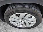 Used 2023 Volkswagen Atlas Cross Sport 3.6L V6 SE W/TECHNOLOGY FWD in DAVIE, FLORIDA (Photo 5)