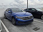 Used 2023 Volkswagen Jetta SE AUTO in DAVIE, FLORIDA (Photo 4)
