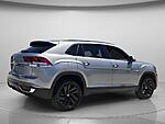 Used 2022 Volkswagen Atlas Cross Sport 3.6L V6 SE W/TECHNOLOGY FWD in DAVIE, FLORIDA (Photo 6)