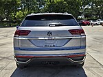 Used 2022 Volkswagen Atlas Cross Sport 3.6L V6 SE W/TECHNOLOGY FWD in DAVIE, FLORIDA (Photo 5)