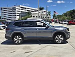 Used 2024 Volkswagen Atlas 2.0T SE W/TECHNOLOGY FWD in DAVIE, FLORIDA (Photo 7)