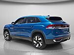 Used 2024 Volkswagen Atlas Cross Sport 2.0T SE W/TECHNOLOGY FWD in DAVIE, FLORIDA (Photo 4)