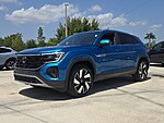 Used 2024 Volkswagen Atlas Cross Sport 2.0T SE W/TECHNOLOGY FWD in DAVIE, FLORIDA (Photo 1)