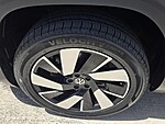 Used 2024 Volkswagen Atlas Cross Sport 2.0T SE W/TECHNOLOGY FWD in DAVIE, FLORIDA (Photo 7)