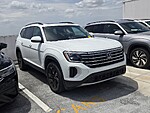 Used 2025 Volkswagen Atlas 2.0T SE W/TECHNOLOGY FWD in DAVIE, FLORIDA (Photo 4)