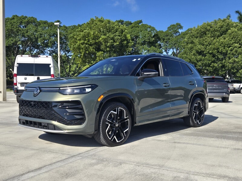Used 2025 Volkswagen Tiguan 2.0T SEL R-LINE 4MOTION in DAVIE, FLORIDA