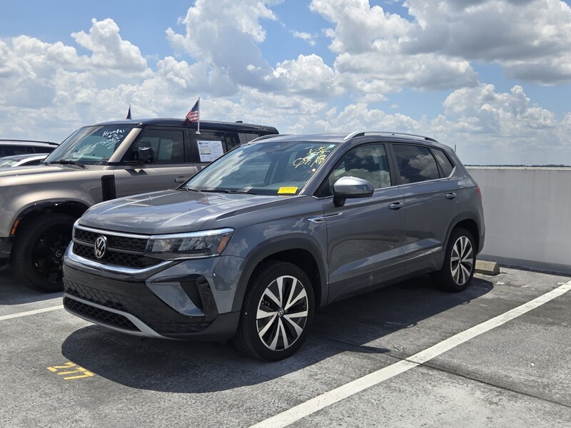 Used 2023 Volkswagen Taos SE FWD in DAVIE, FLORIDA