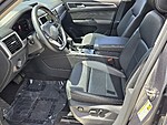 Used 2023 Volkswagen Atlas 2.0T SE W/TECHNOLOGY FWD in DAVIE, FLORIDA (Photo 10)