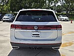 Used 2026 Volkswagen Atlas 2.0T SE W/TECHNOLOGY FWD in DAVIE, FLORIDA (Photo 5)
