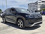 Used 2026 Volkswagen Tiguan SE FWD in DAVIE, FLORIDA (Photo 9)