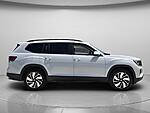 Used 2026 Volkswagen Atlas 2.0T SE W/TECHNOLOGY FWD in DAVIE, FLORIDA (Photo 5)