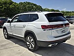 Used 2026 Volkswagen Atlas 2.0T SE W/TECHNOLOGY FWD in DAVIE, FLORIDA (Photo 8)