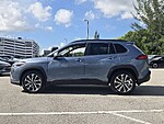 Used 2024 TOYOTA COROLLA CROSS XLE 2WD in DAVIE, FLORIDA (Photo 3)