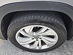 Used 2023 Volkswagen Atlas 3.6L V6 SE W/TECHNOLOGY FWD in DAVIE, FLORIDA (Photo 7)