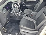 Used 2024 Volkswagen Tiguan 2.0T SE R-LINE BLACK 4MOTION in DAVIE, FLORIDA (Photo 9)