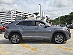 Used 2024 Volkswagen Atlas Cross Sport 2.0T SEL R-LINE 4MOTION in DAVIE, FLORIDA (Photo 7)