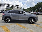 Used 2022 Volkswagen Atlas Cross Sport 2.0T SE 4MOTION in DAVIE, FLORIDA (Photo 7)