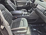 Used 2023 Volkswagen Atlas 3.6L V6 SEL PREMIUM R-LINE 4MOTION in DAVIE, FLORIDA (Photo 16)