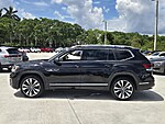 Used 2023 Volkswagen Atlas 3.6L V6 SEL PREMIUM R-LINE 4MOTION in DAVIE, FLORIDA (Photo 3)