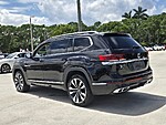 Used 2023 Volkswagen Atlas 3.6L V6 SEL PREMIUM R-LINE 4MOTION in DAVIE, FLORIDA (Photo 4)