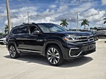 Used 2023 Volkswagen Atlas 3.6L V6 SEL PREMIUM R-LINE 4MOTION in DAVIE, FLORIDA (Photo 8)