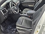 Used 2021 Volkswagen Atlas Cross Sport 3.6L V6 SE W/TECHNOLOGY FWD in DAVIE, FLORIDA (Photo 11)