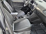 Used 2024 Volkswagen Tiguan 2.0T SE R-LINE BLACK 4MOTION in DAVIE, FLORIDA (Photo 18)