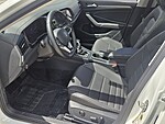 Used 2024 Volkswagen Jetta SE AUTO in DAVIE, FLORIDA (Photo 9)
