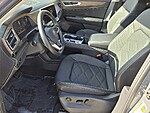 Used 2026 Volkswagen Atlas 2.0T SE W/TECHNOLOGY FWD in DAVIE, FLORIDA (Photo 9)
