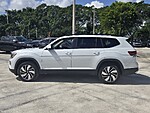 Used 2026 Volkswagen Atlas 2.0T SE W/TECHNOLOGY FWD in DAVIE, FLORIDA (Photo 3)