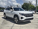 Used 2026 Volkswagen Atlas 2.0T SE W/TECHNOLOGY FWD in DAVIE, FLORIDA (Photo 8)