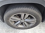 Used 2021 Volkswagen Atlas 2021.5 3.6L V6 SE W/TECHNOLOGY R-LINE FWD in DAVIE, FLORIDA (Photo 7)