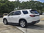 Used 2025 Honda Pilot EX-L AWD in DAVIE, FLORIDA (Photo 4)
