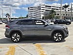 Used 2024 Volkswagen Atlas Cross Sport 2.0T SE W/TECHNOLOGY FWD in DAVIE, FLORIDA (Photo 7)