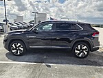 Used 2024 Volkswagen Atlas Cross Sport 2.0T SEL 4MOTION in DAVIE, FLORIDA (Photo 5)