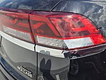 Used 2024 Volkswagen Atlas Cross Sport 2.0T SEL 4MOTION in DAVIE, FLORIDA (Photo 8)