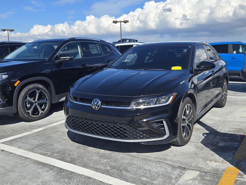 Used 2025 Volkswagen Jetta SE AUTO in DAVIE, FLORIDA