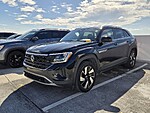 Used 2024 Volkswagen Atlas Cross Sport 2.0T SE W/TECHNOLOGY FWD in DAVIE, FLORIDA (Photo 1)