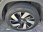 Used 2024 Volkswagen Atlas Cross Sport 2.0T SE W/TECHNOLOGY FWD in DAVIE, FLORIDA (Photo 8)