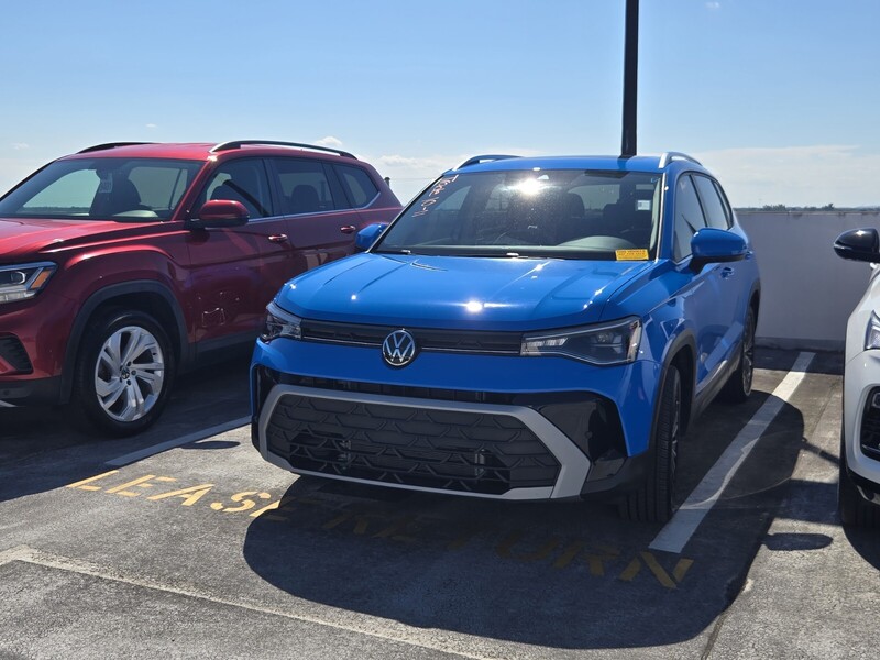 Used 2025 Volkswagen Taos SE FWD in DAVIE, FLORIDA