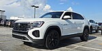 New 2026 Volkswagen Atlas Cross Sport 2.0T SE W/TECHNOLOGY 4MOTION in DAVIE, FLORIDA