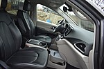 Used 2023 CHRYSLER PACIFICA TOURING L in ANTIOCH, ILLINOIS (Photo 12)