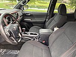 Used 2018 TOYOTA TACOMA TRD SPORT DOUBLE CAB 5' BED V6 4X4 AT in GREENVILLE, SOUTH CAROLINA (Photo 8)