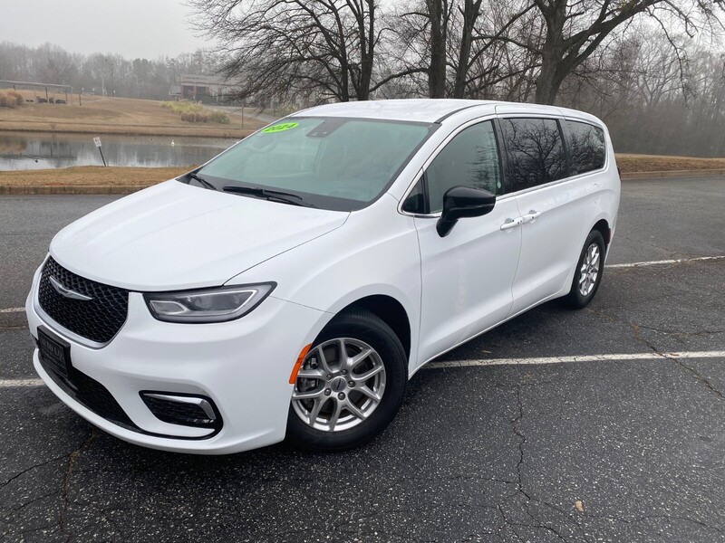 Used 2024 CHRYSLER PACIFICA TOURING L FWD in GREENVILLE, SOUTH CAROLINA