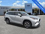 Used 2021 TOYOTA HIGHLANDER XLE in JACKSONVILLE, FLORIDA (Photo 2)