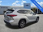 Used 2021 TOYOTA HIGHLANDER XLE in JACKSONVILLE, FLORIDA (Photo 4)