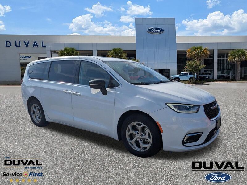Used 2024 CHRYSLER PACIFICA LIMITED in JACKSONVILLE, FLORIDA